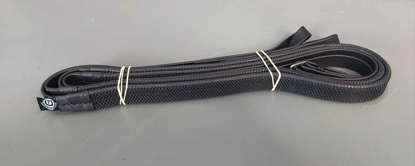 REINS PVC(BLK) LE SS PRS 5/8IN (BLK)